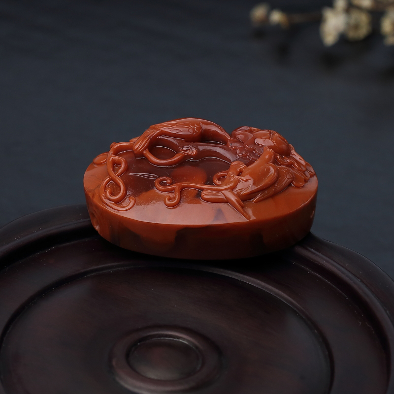 川料天然俏色南红吊坠-红掌柜