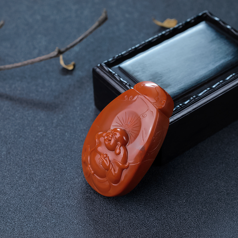 南红福在眼前吊坠-红掌柜