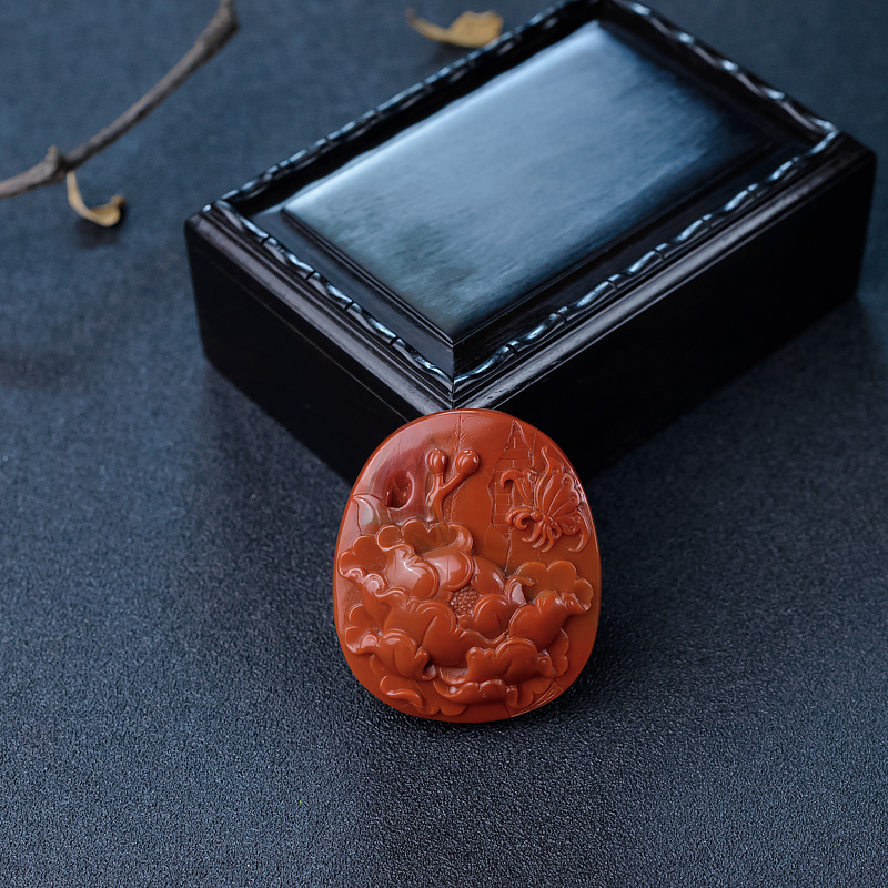 柿子红南红蝶恋花吊坠-红掌柜