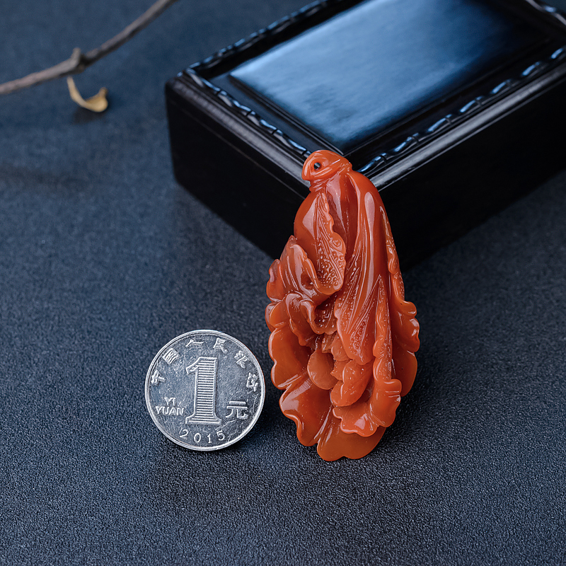 川料南红白菜吊坠-红掌柜