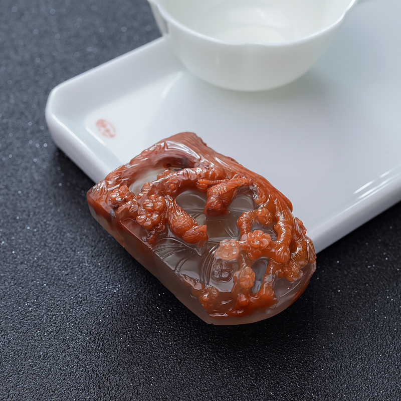 南红喜上眉俏挂坠-红掌柜