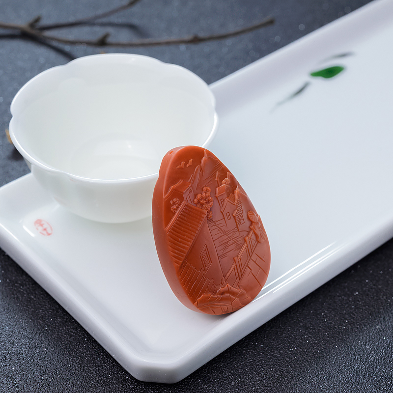 天然南红亿江南意境牌吊坠-红掌柜