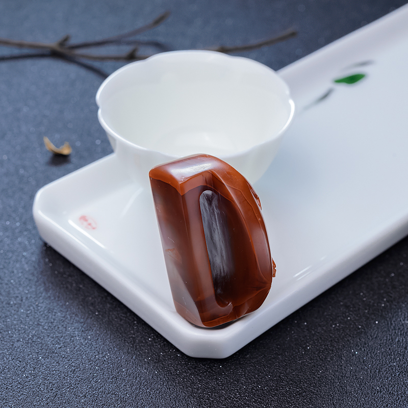 天然柿子红南红麒麟皮带扣-红掌柜