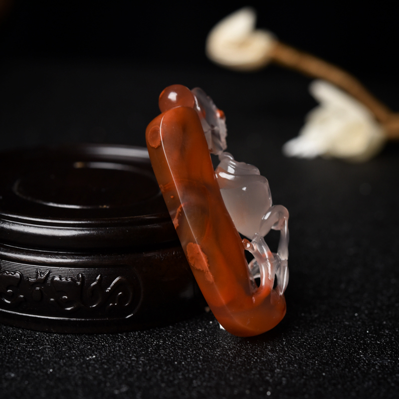 天然冰飘料南红蝶恋花吊坠-红掌柜