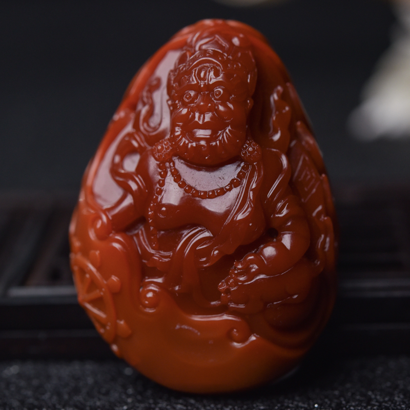 天然铁皮包浆料南红黄财神吊坠-红掌柜