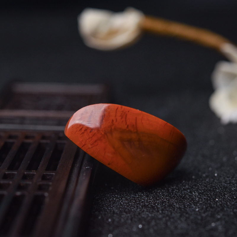 南红随形吊坠-红掌柜