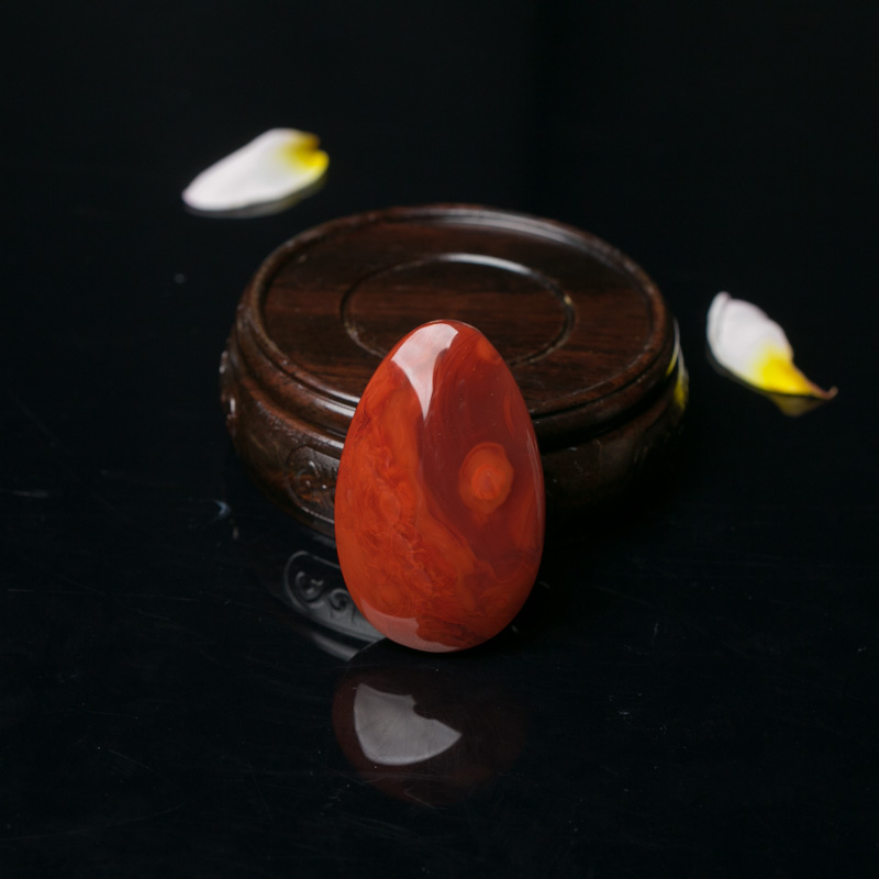 四川火焰纹南红随形吊坠-红掌柜