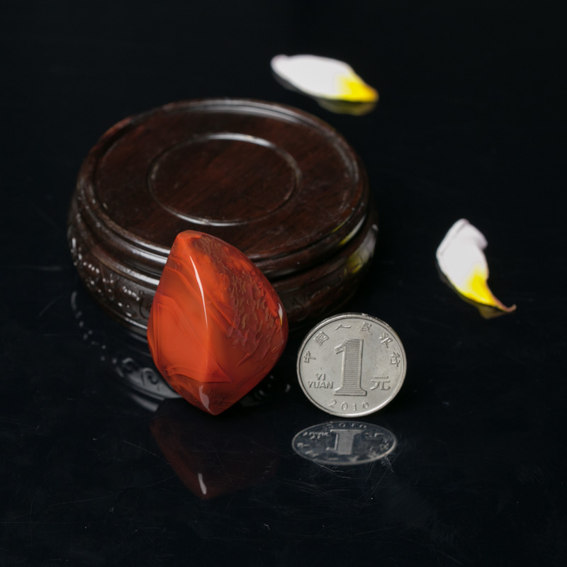 四川南红随形吊坠-红掌柜