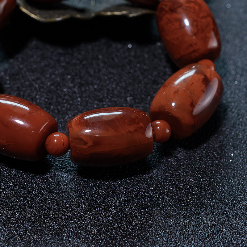 四川天然火焰纹南红手串-红掌柜