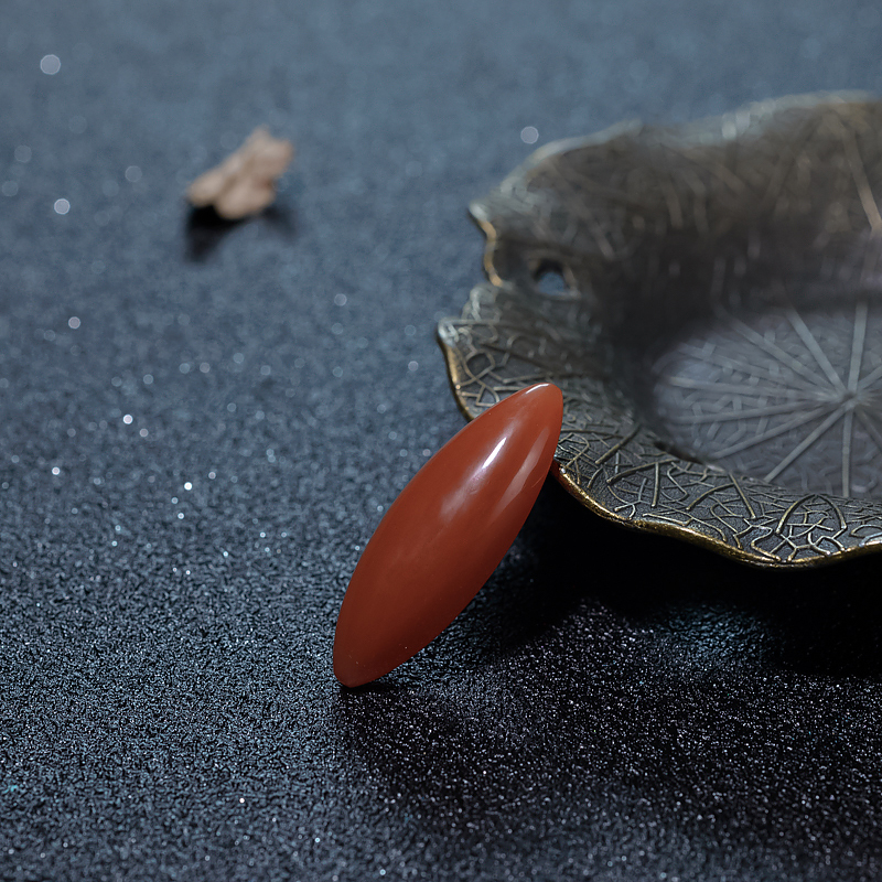 天然樱桃红南红戒面-红掌柜