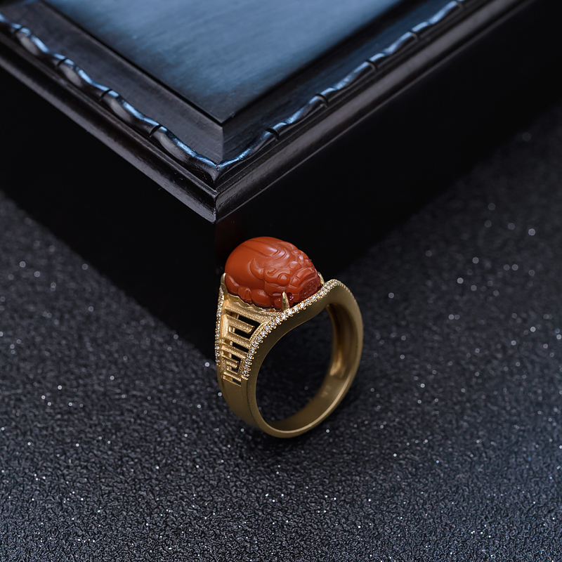 18K柿子红南红貔貅戒指-红掌柜