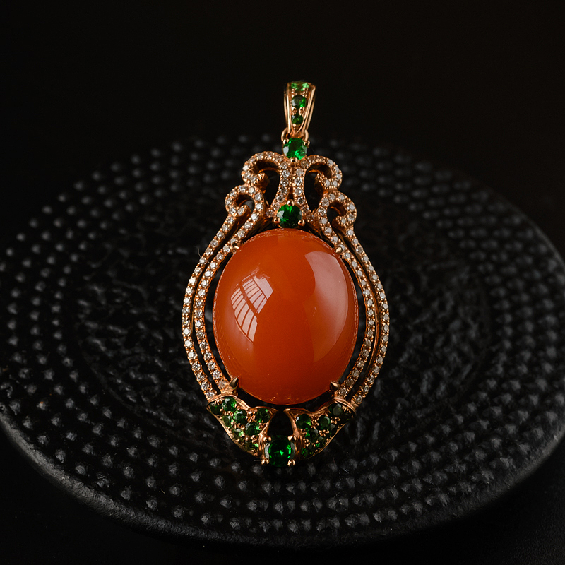 18K金镶柿子红南红吊坠-红掌柜