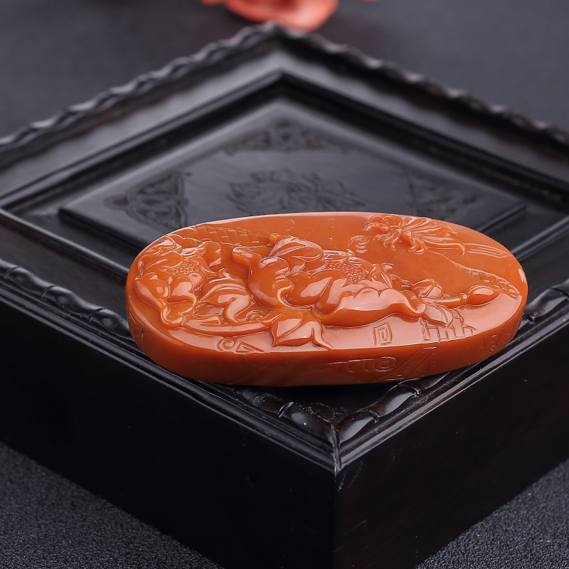 天然南红蝶恋花吊坠-红掌柜