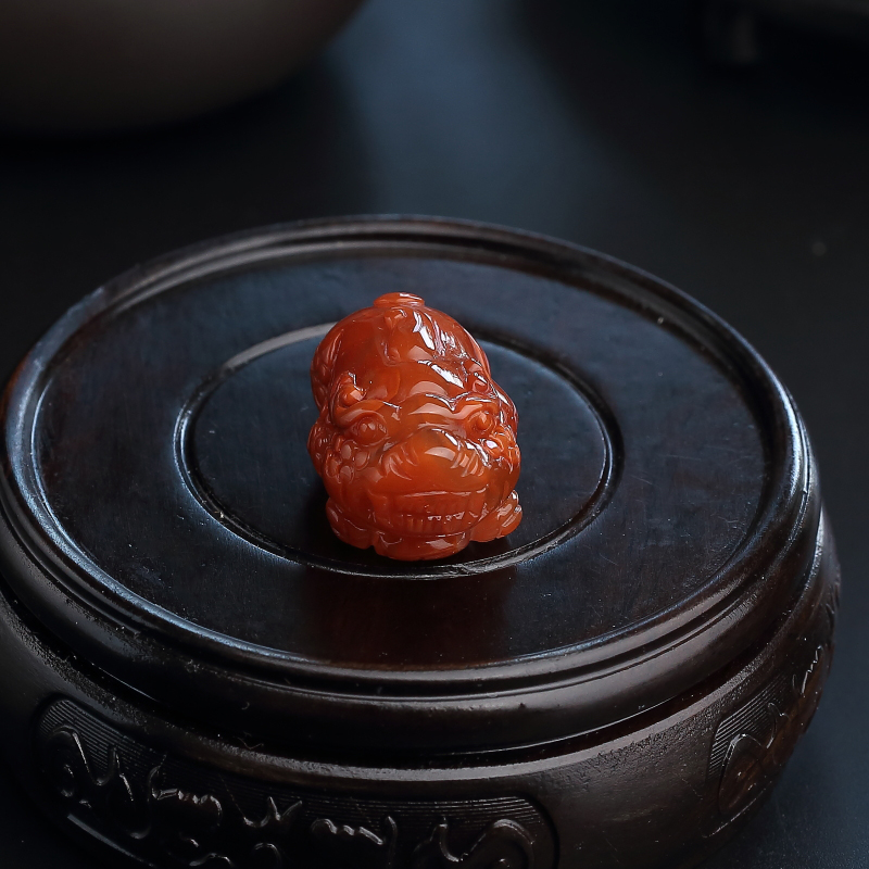 柿子红南红貔貅吊坠-红掌柜