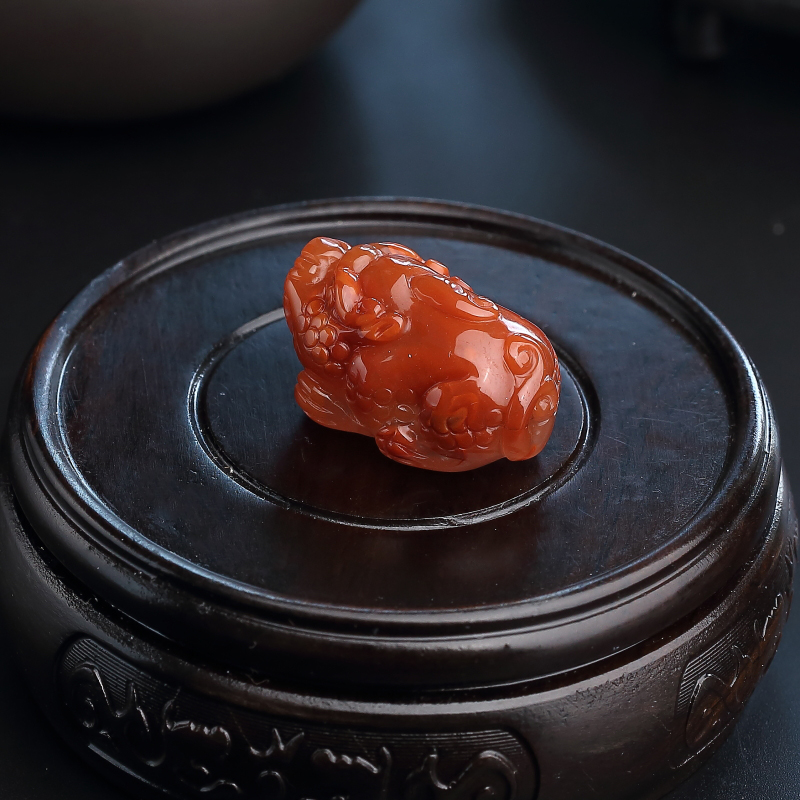 柿子红南红吊坠-红掌柜