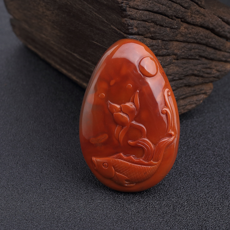 柿子红南红连年有余吊坠-红掌柜