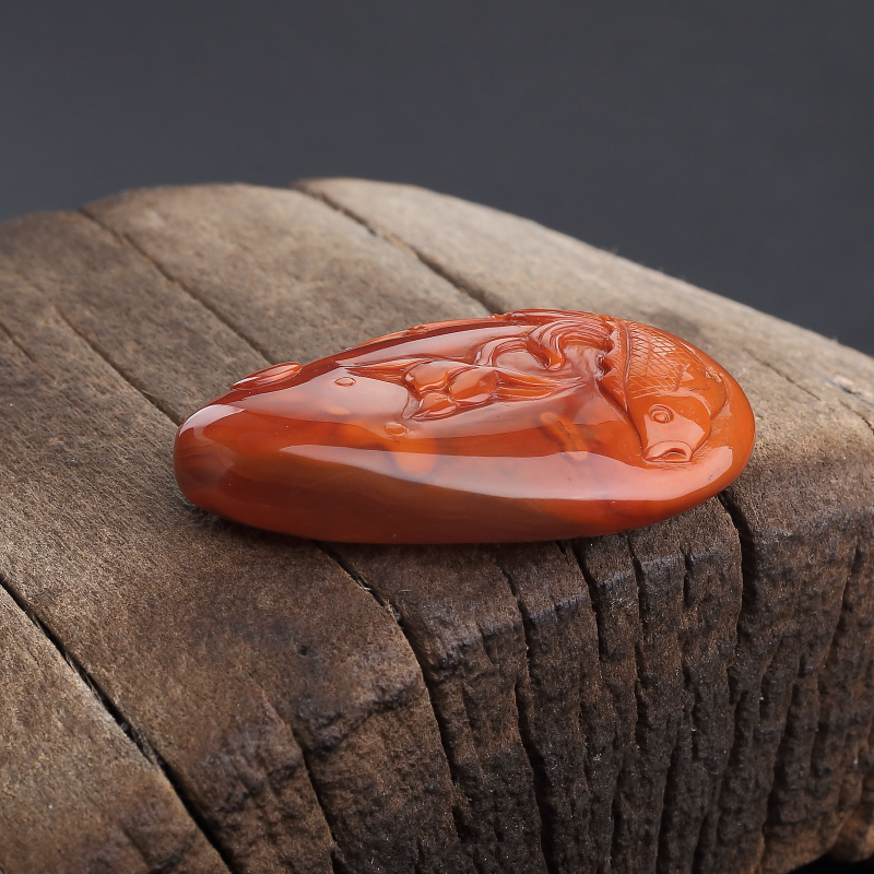 天然南红连年有余吊坠-红掌柜