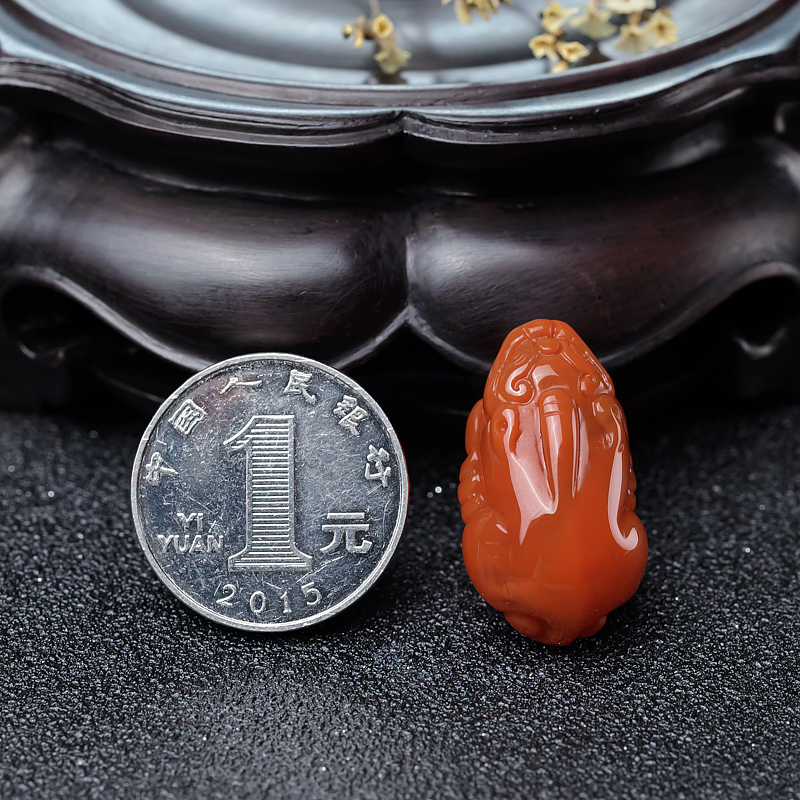 天然南红貔貅吊坠-红掌柜