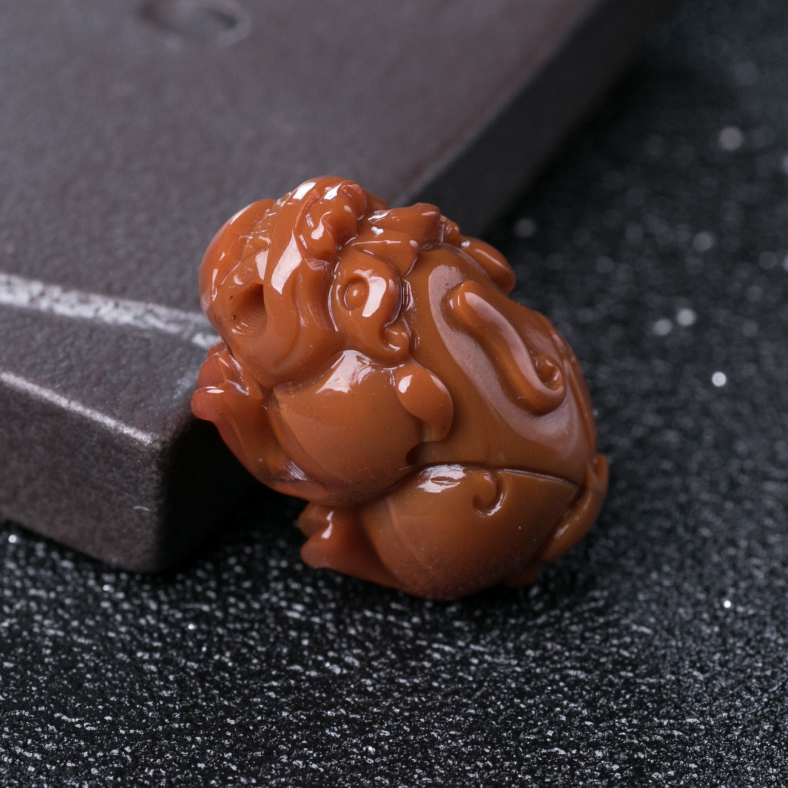 四川柿子红南红貔貅吊坠-红掌柜