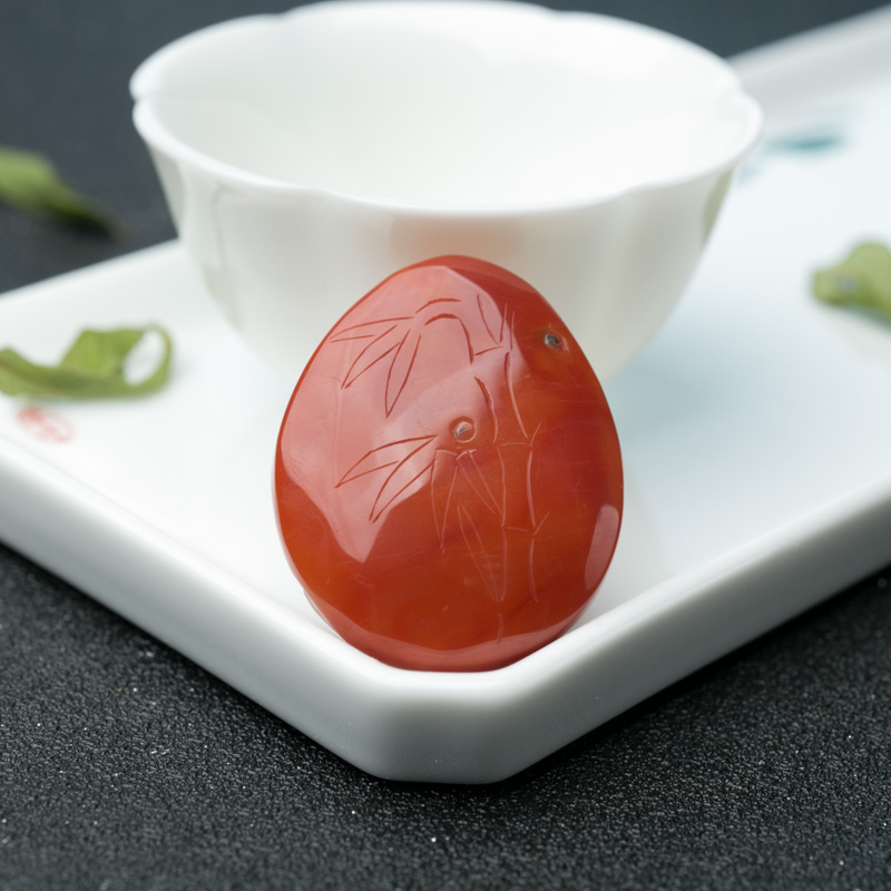 保山天然南红仙鹤吊坠-红掌柜