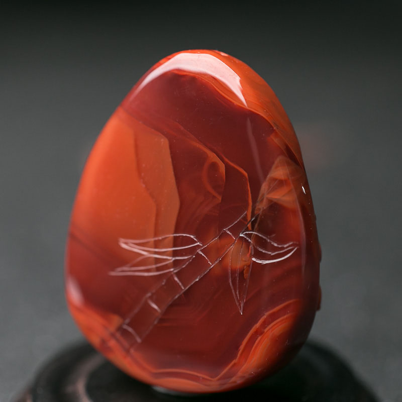 俏色南红牡丹花吊坠-红掌柜