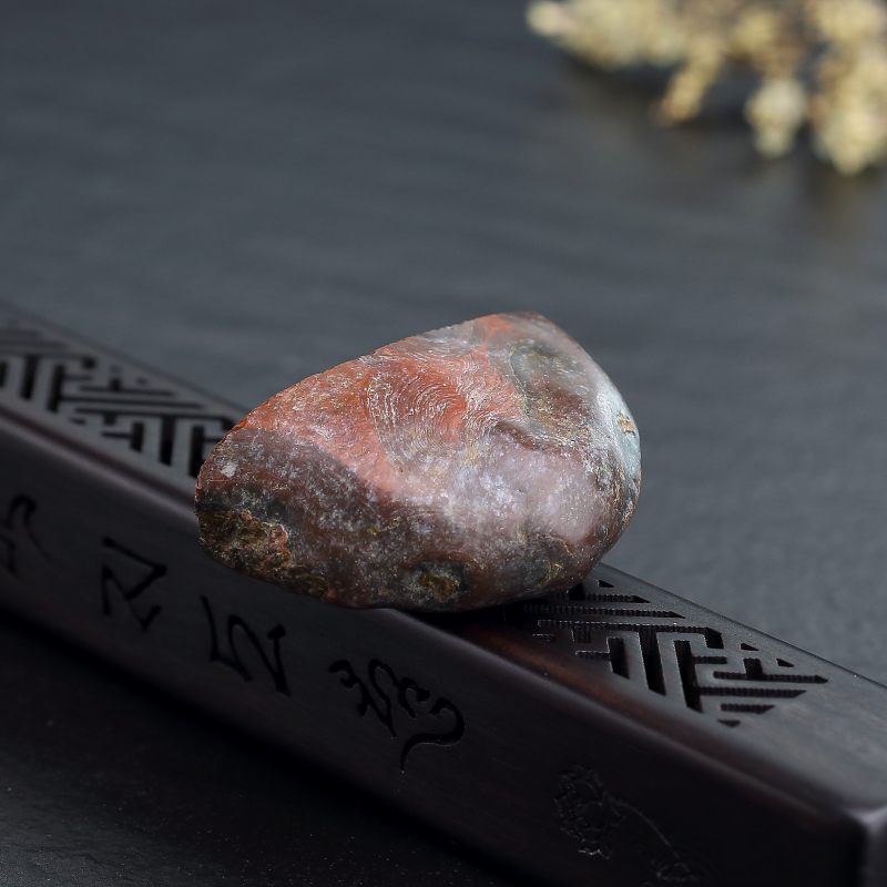 天然铁皮包浆料南红吊坠-红掌柜