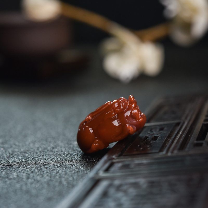 四川柿子红南红貔貅吊坠-红掌柜