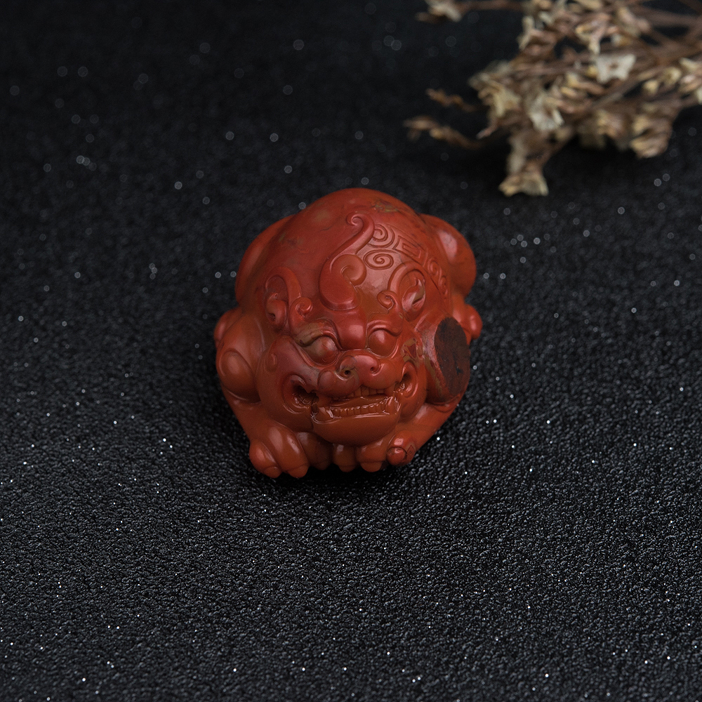 铁皮包浆料南红貔貅吊坠-红掌柜