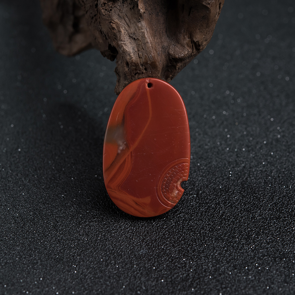 天然俏色南红貔貅吊坠-红掌柜