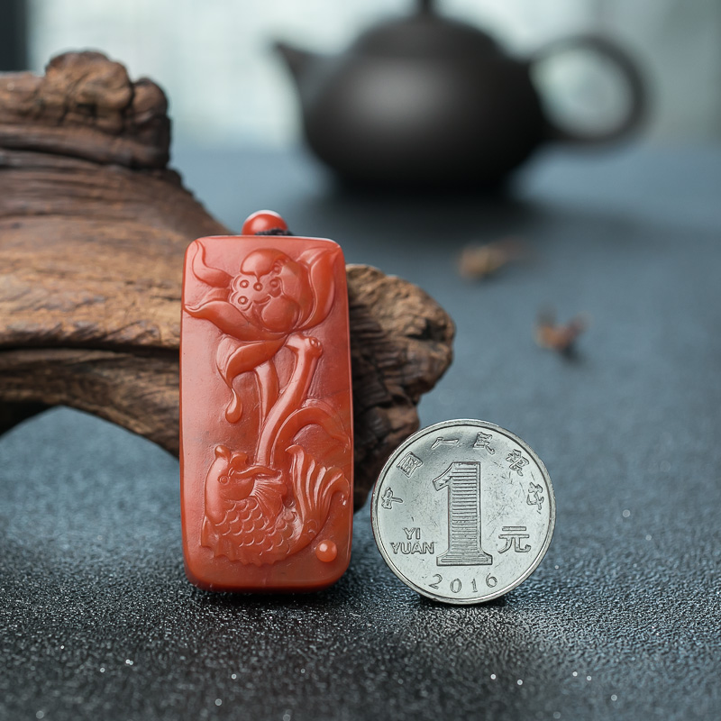 天然南红连年有余挂坠-红掌柜