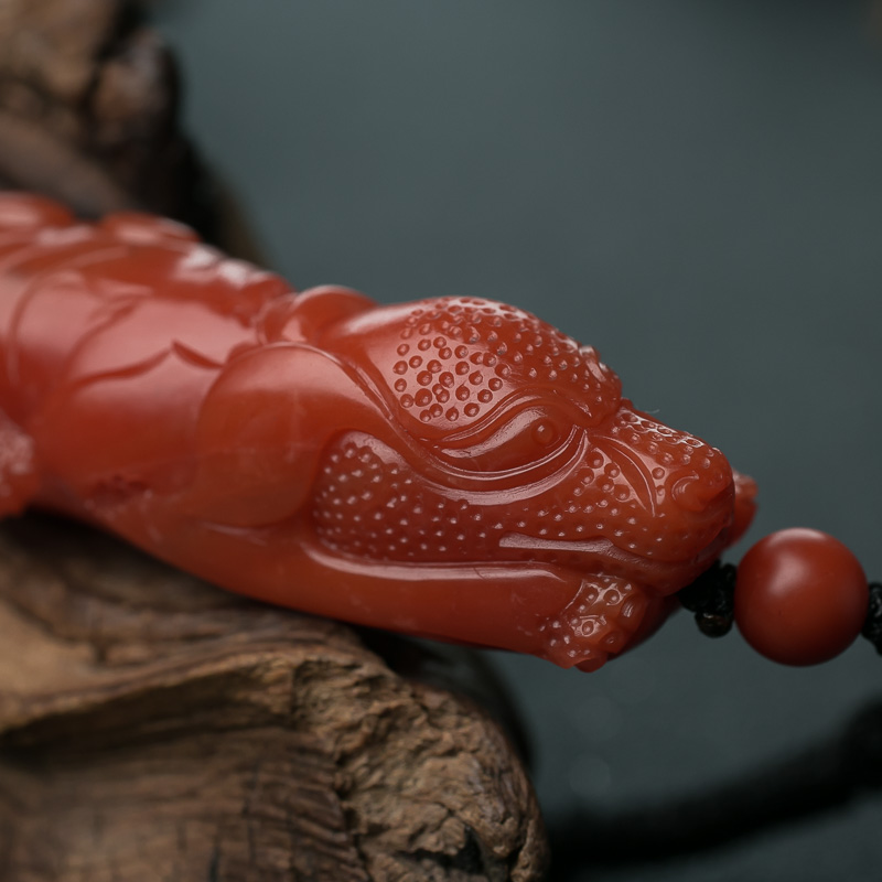 柿子红南红旺财吊坠-红掌柜