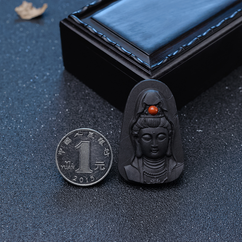 镶柿子红南红观音吊坠-红掌柜