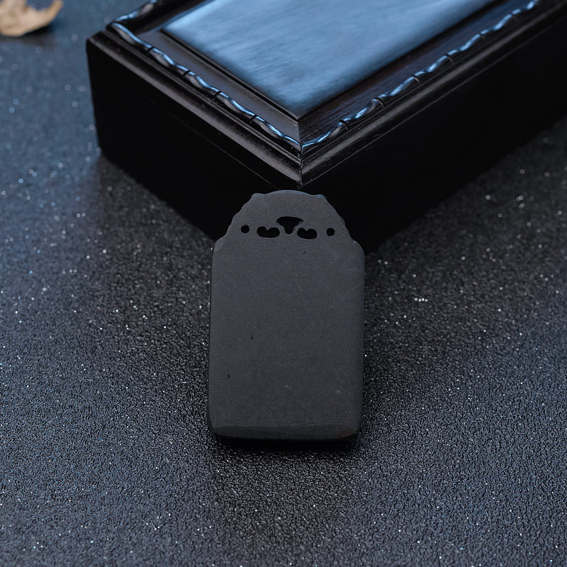 南红仿古龙吊坠-红掌柜