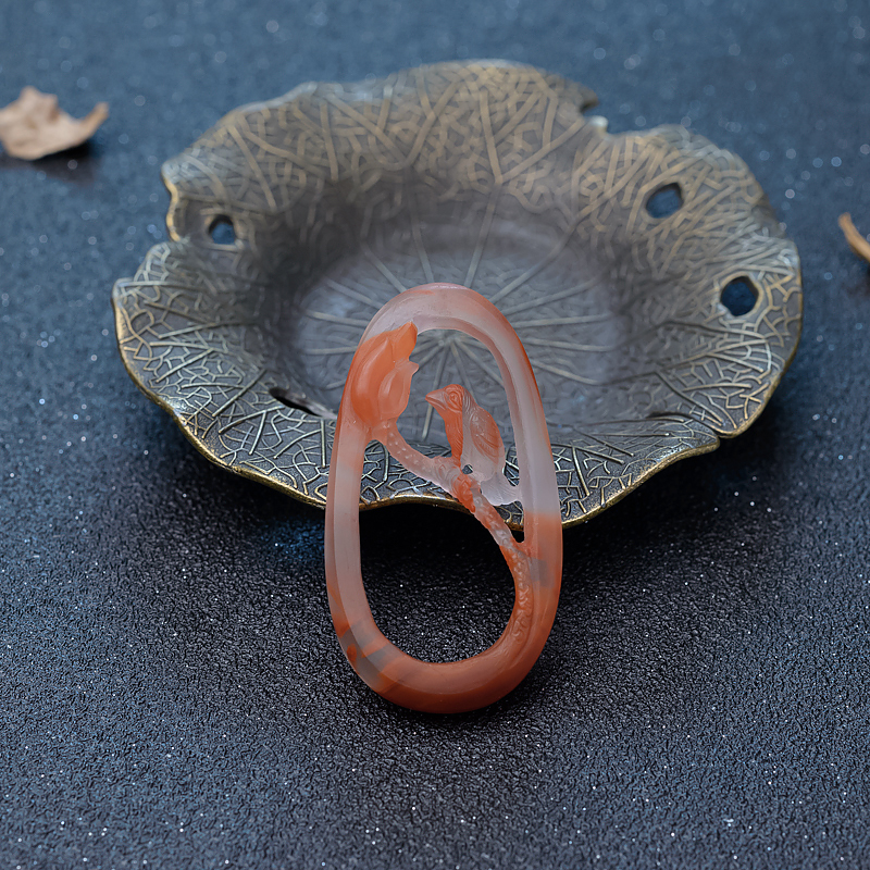 天然南红镂空花鸟吊坠-红掌柜