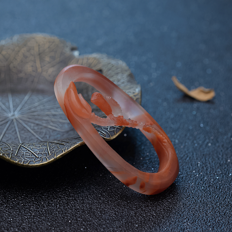 天然四川南红镂空花鸟吊坠-红掌柜