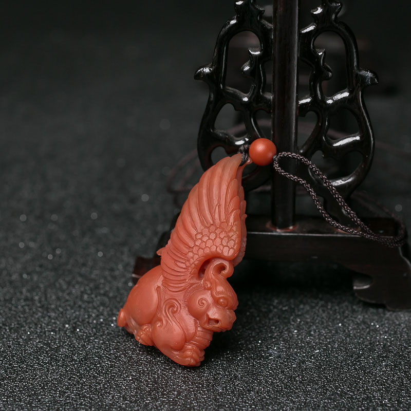 南红飞天瑞兽吊坠-红掌柜