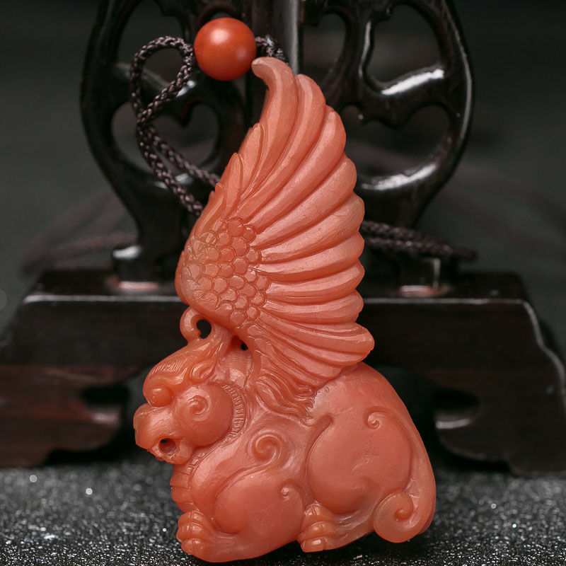 南红飞天瑞兽吊坠-红掌柜