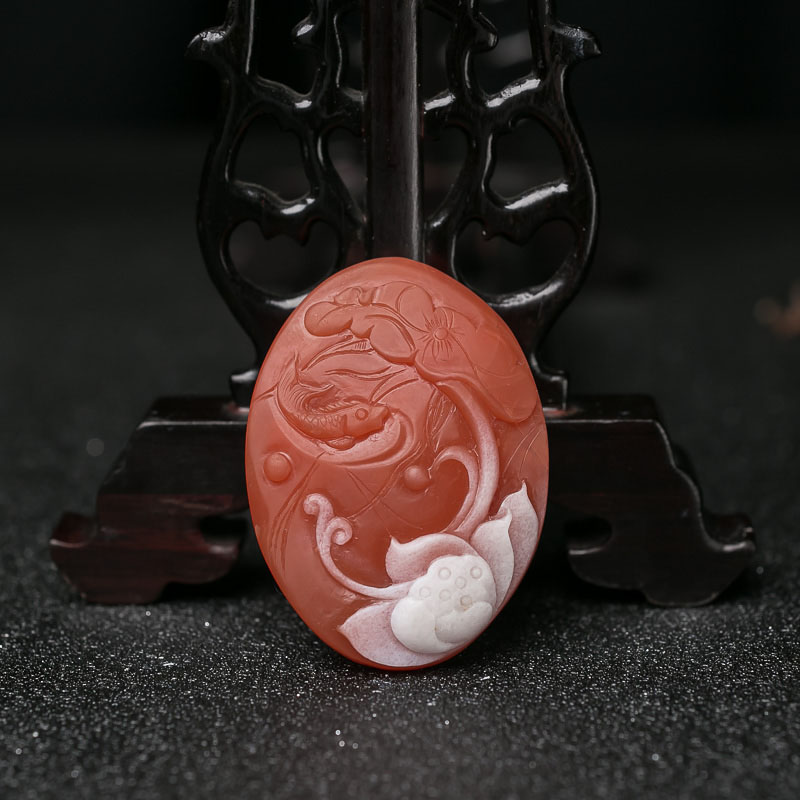 红白料南红连年有余吊坠-红掌柜