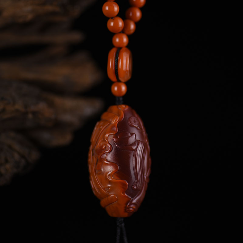 四川俏色南红财神吊坠-红掌柜