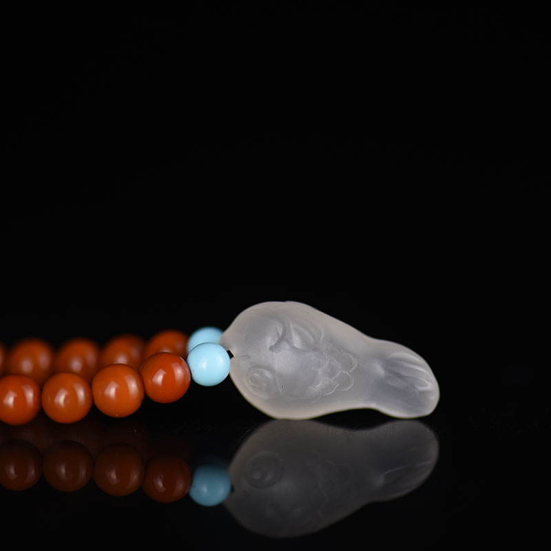 四川天然俏色南红吊坠-红掌柜