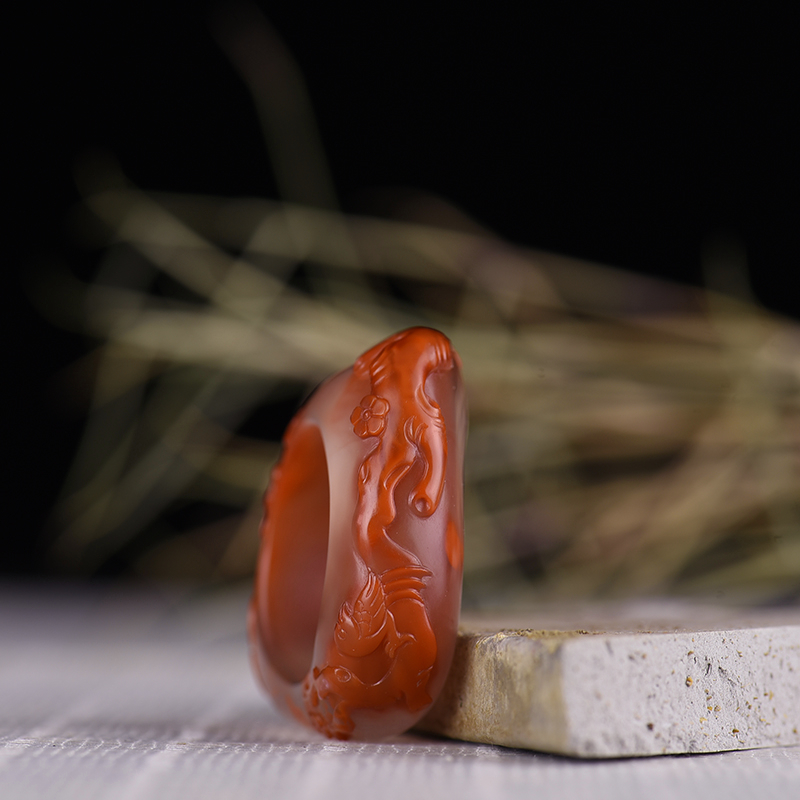 冰飘南红喜上眉梢扳指-红掌柜