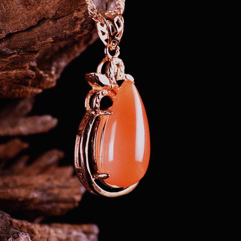 锆石天然樱桃红南红吊坠-红掌柜