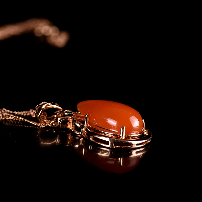 锆石天然南红吊坠-红掌柜