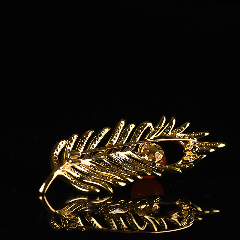 樱桃红南红胸针-红掌柜