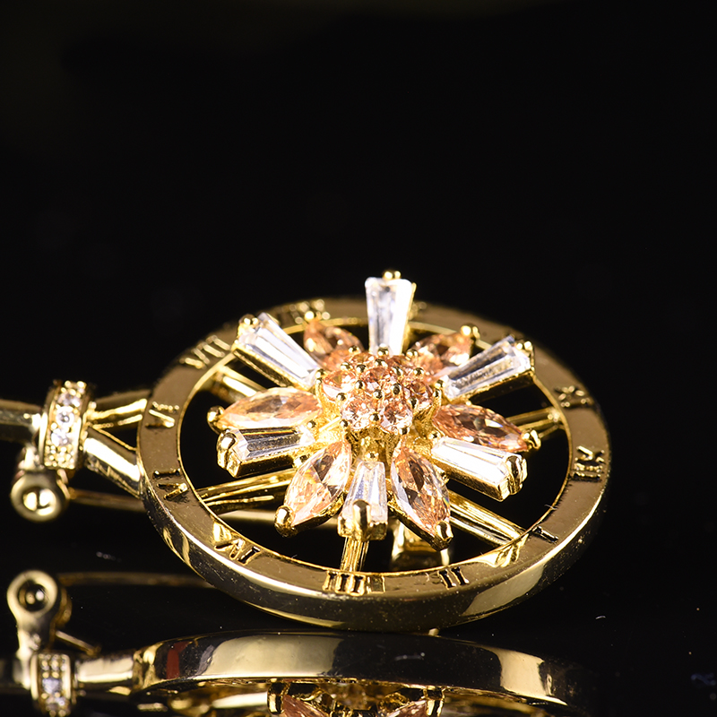 南红胸针-红掌柜