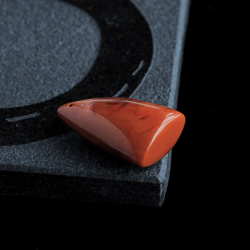 九口南红随形吊坠-红掌柜