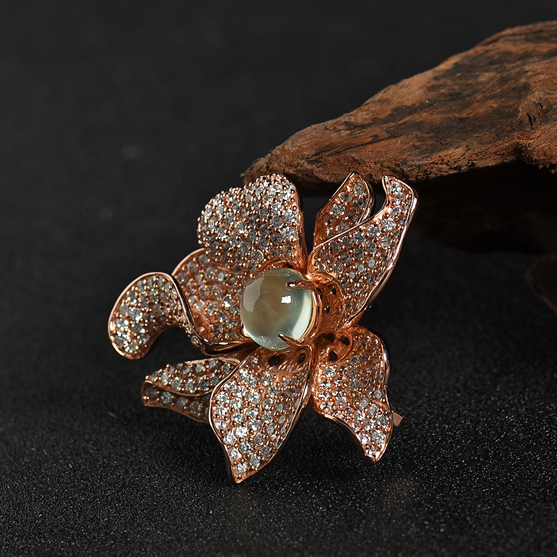 银镶天然葡萄石胸针-红掌柜