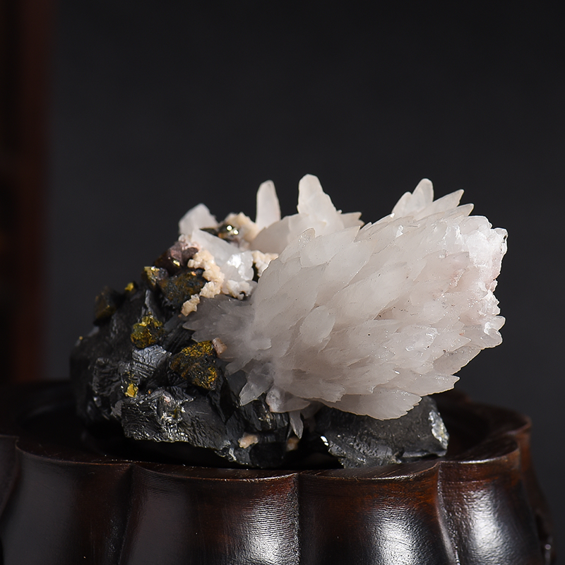 闪锌矿黄铜矿方解石摆件 - 红掌柜