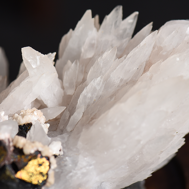 闪锌矿黄铜矿方解石摆件 - 红掌柜