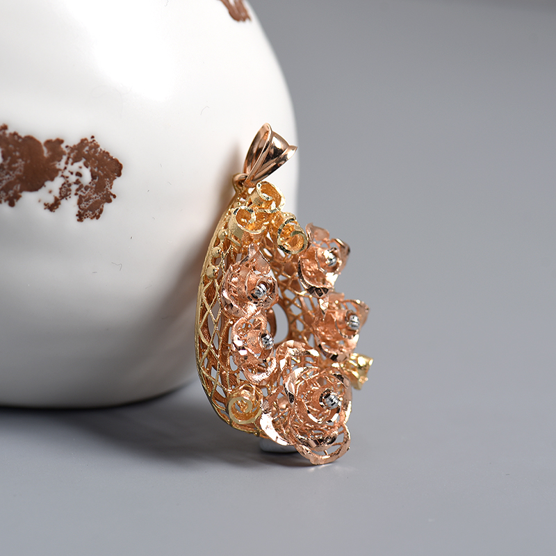 18K金吊坠 - 红掌柜